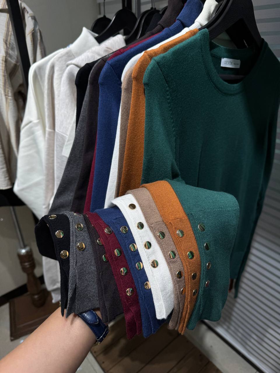 بافت یقه گرد دیلوین